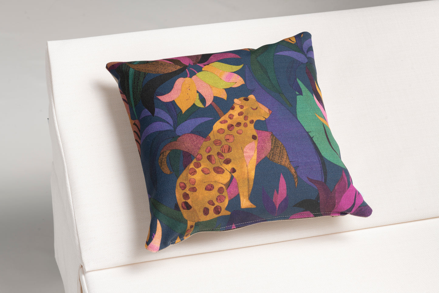 Coussin extérieur JUNGLE | Tissu de créateur