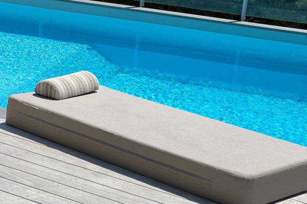 lit-de-piscine-flottant-justine-gallice