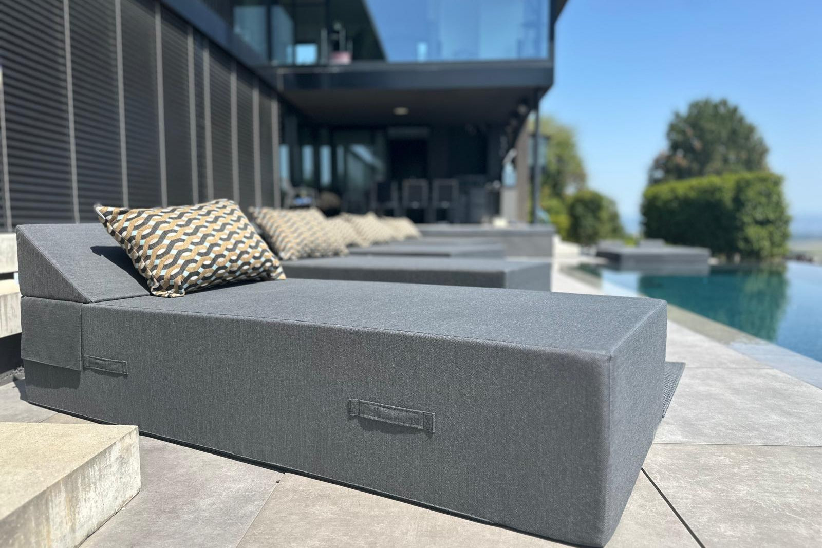 matelas-exterieur-epais-cozip