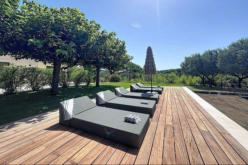 bain-de-soleil-premium-luxury-kaki