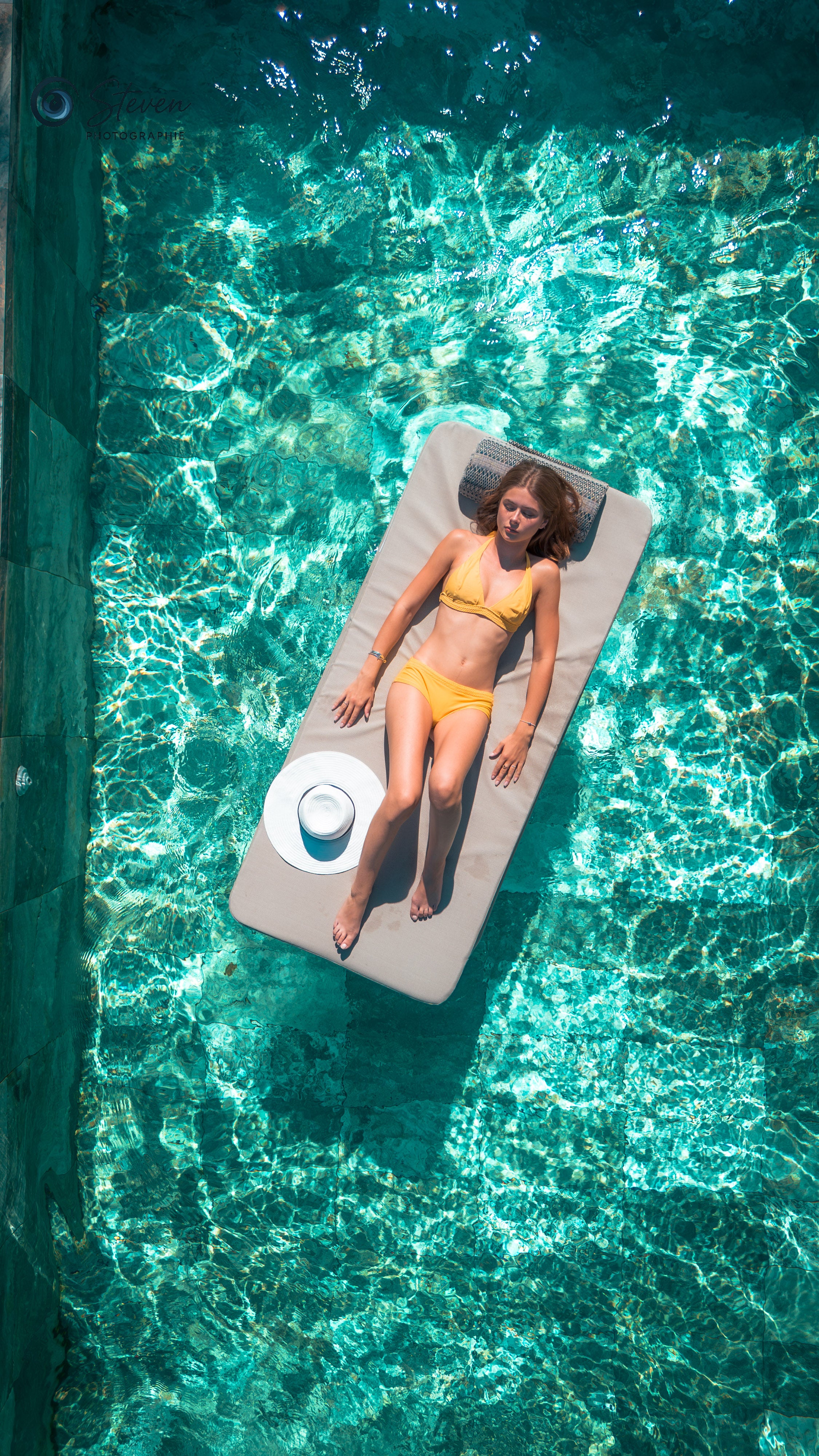 matelas-flottant-professionnels-luxe