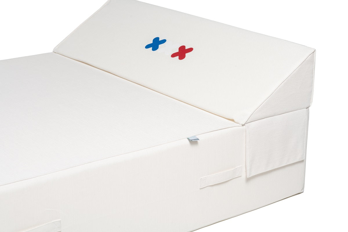 French kiss| Lit de piscine COZIP | 180x140xh38 cm