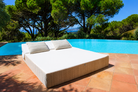 lit-de-piscine-batyline-blanche-tissu-elitis
