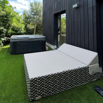EVA | Beach Bed and Pool